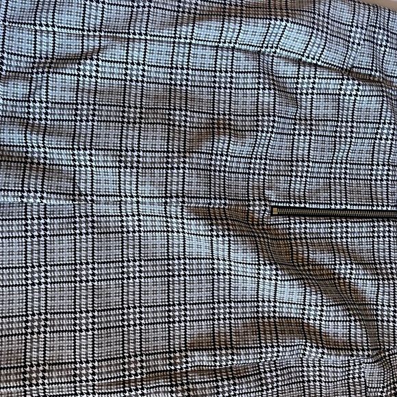 Michael Kors Black and White Checkered Pencil Skirt - Picture 4 of 5